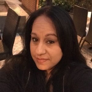 Meet your Posher, Stella